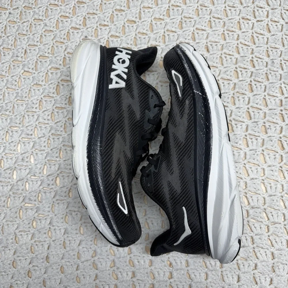 Hoka One One Clifton 9 Wide Running Shoes Women Sz  10D Black Cushioned Sneakers